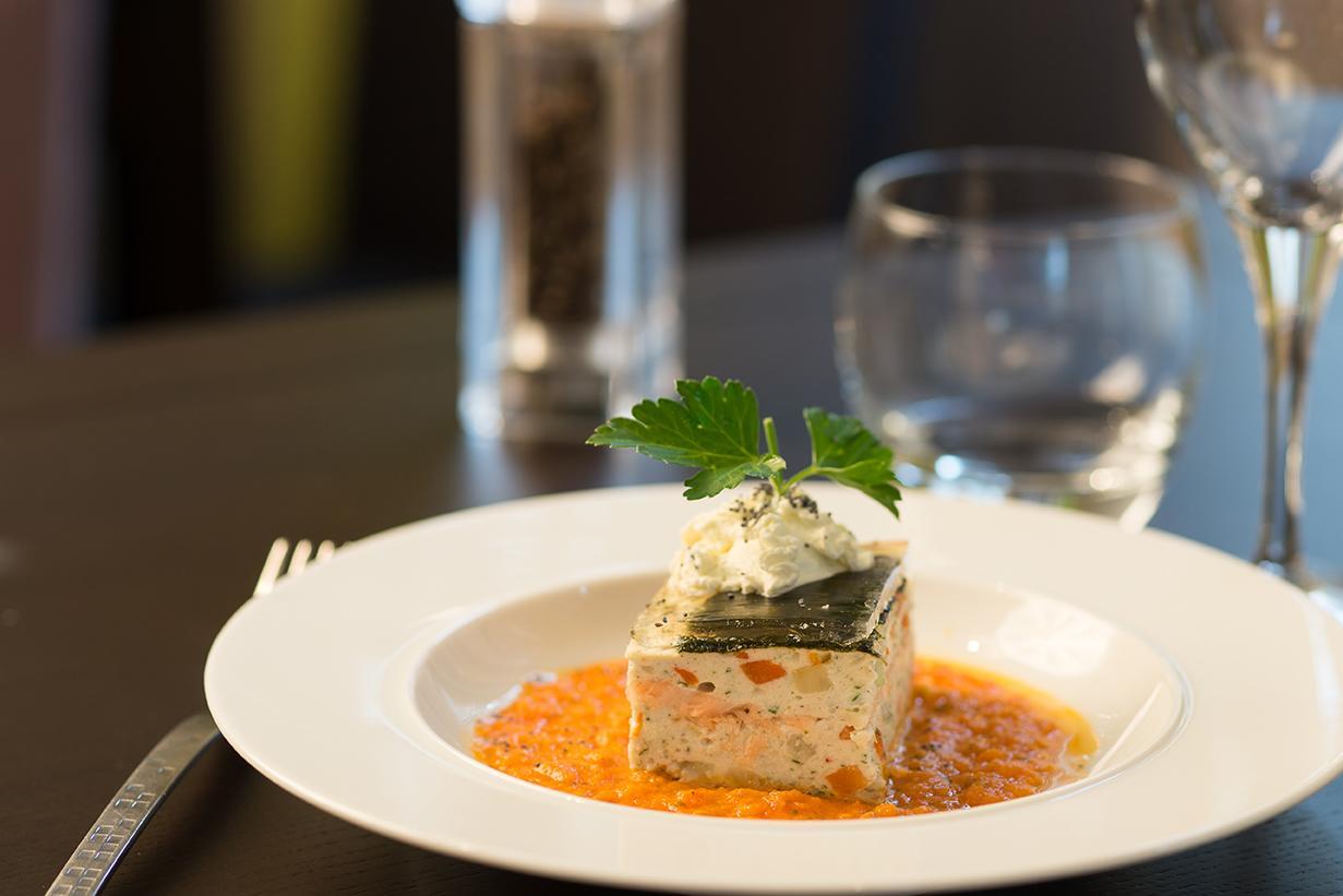 Hotel le tisseur des saveurs à Panissieres Extérieur photo